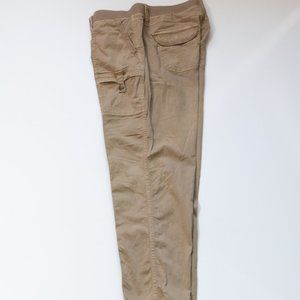 Khaki Capri length Sonoma Brand capris pockets